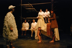 Ukázka z představení "Ptačí sněm", zdroj: Zlomvaz 2011
